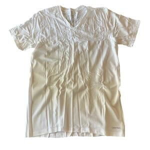 M2-97 CALVIN KLEIN NWOT Men's Classic Fit VNeck TShirt 100% Cotton Medium